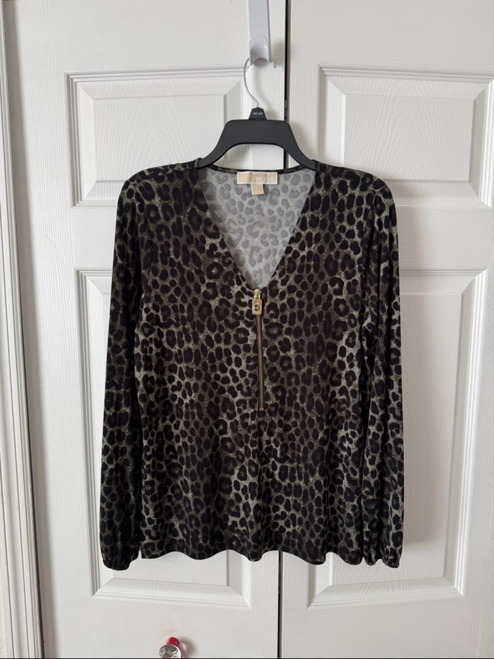 Michael Kors Black and Brown Leopard-Print Zip V-Neck Long Sleeve Top small